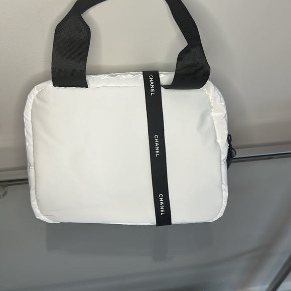 CHANEL Beauty Pouch, White with Black Handles - Picture 4 of 10